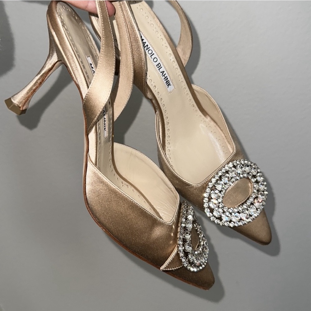 ❌❌SOLD❌❌✨Manolo Blahnik Crystal Heels ✨ - Picture 10 of 16